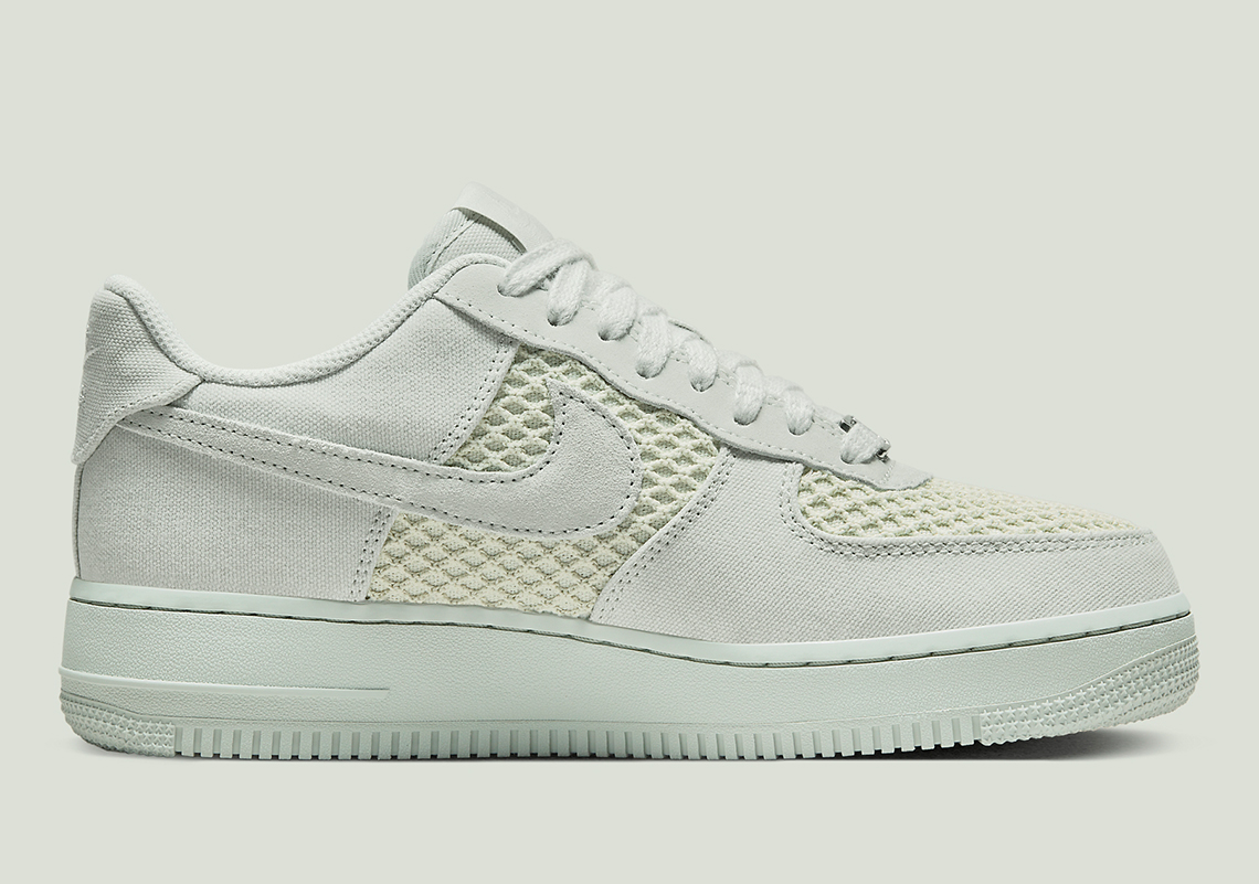 WMNS NIKE AIR FORCE 1 07